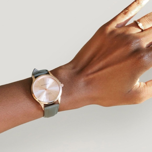 New Monroe Classique Watch in Sunburst Solerose - Picture 5 of 8